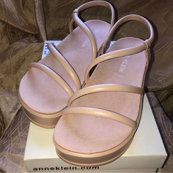 Anne Klein Women's Vance Platform - Picture 2 of 4